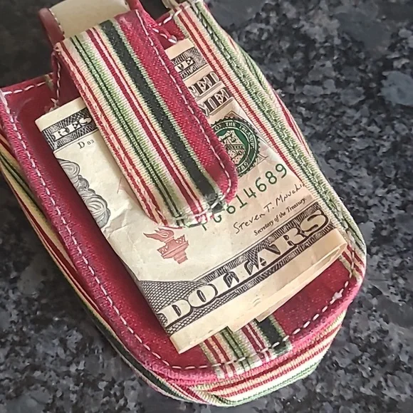 Longaberger Striped ID/Hand Sanitizer Holder - Picture 7 of 13